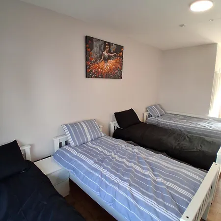 Ambassador House * Carrick-on-Shannon