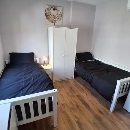 بيت للعطل Ambassador House